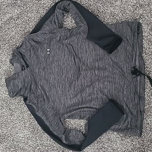 UNDER ARMOUR PULL OVER